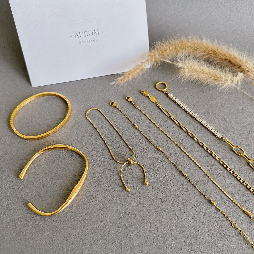 THE LATEST 18K BRACELETS