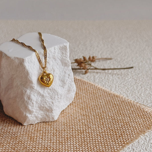The Claudia Necklace